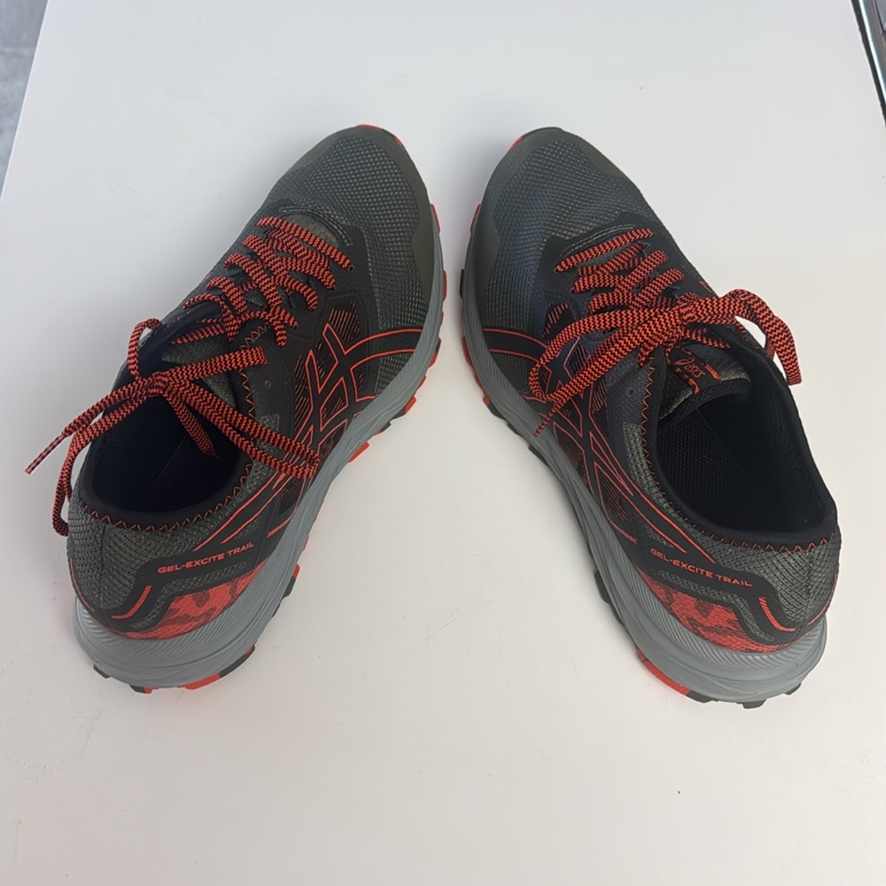ASICS Gel-Excite trail